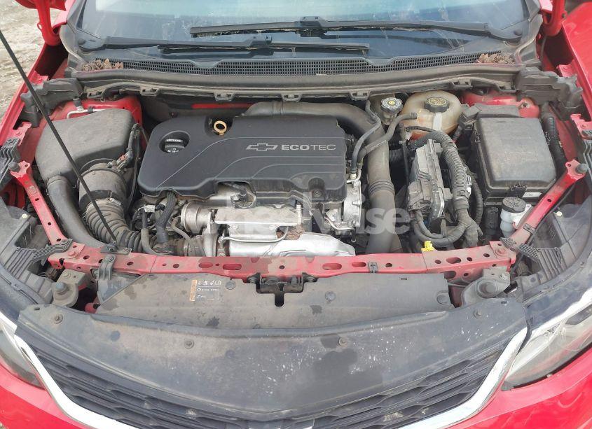 Photo 10 of 2017 Chevrolet Cruze LT AUTO (VIN 1G1BE5SM1H7163663)