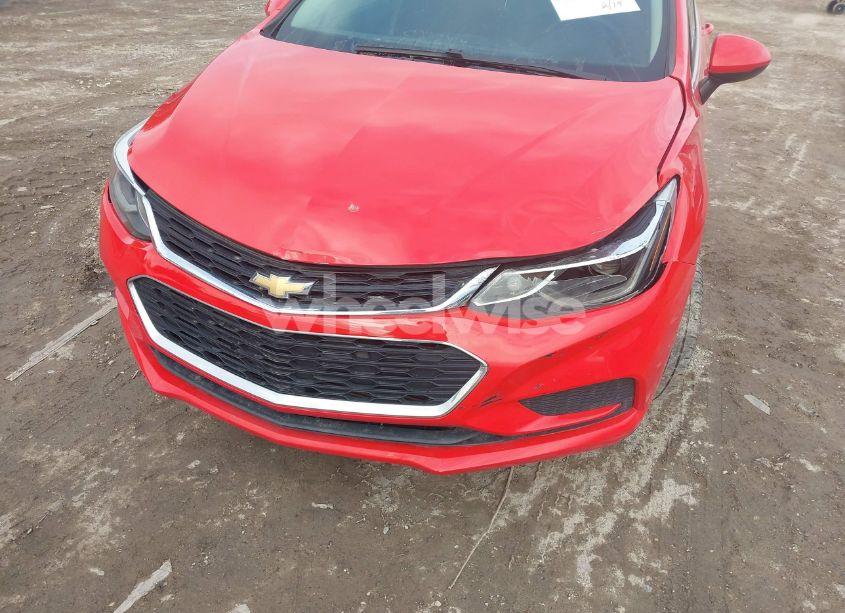 Photo 6 of 2017 Chevrolet Cruze LT AUTO (VIN 1G1BE5SM1H7163663)