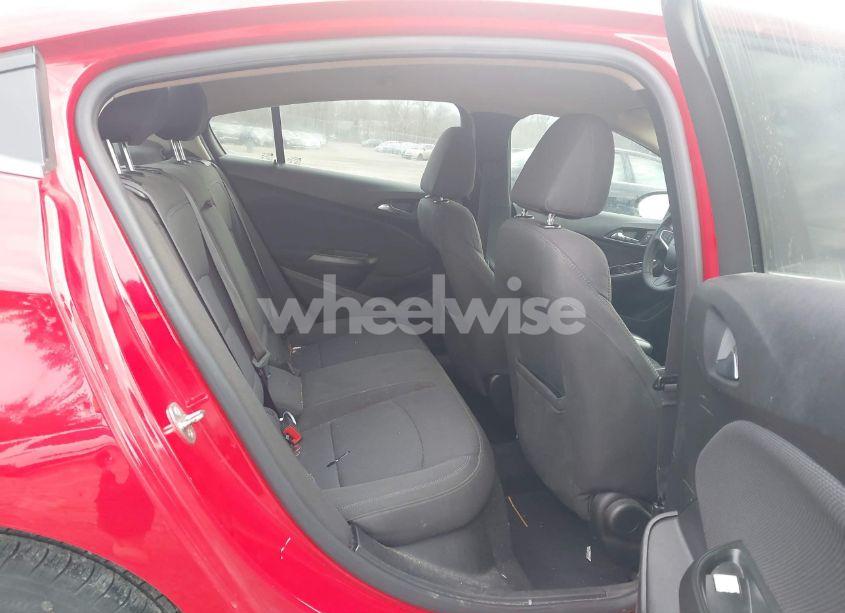 Photo 8 of 2017 Chevrolet Cruze LT AUTO (VIN 1G1BE5SM1H7163663)