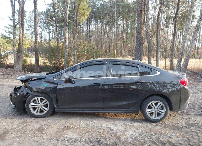 Photo 14 of 2017 Chevrolet Cruze LT AUTO (VIN 1G1BE5SM1H7169933)