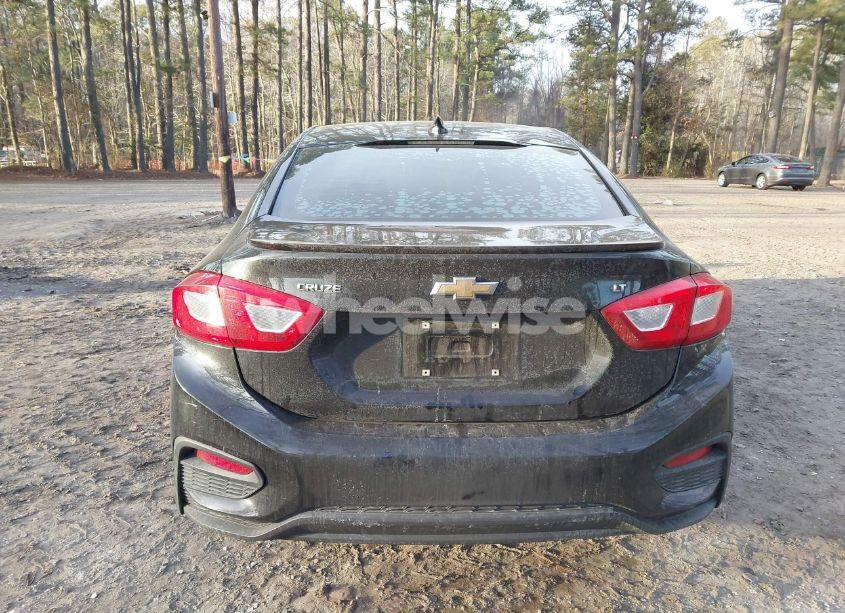 Photo 16 of 2017 Chevrolet Cruze LT AUTO (VIN 1G1BE5SM1H7169933)