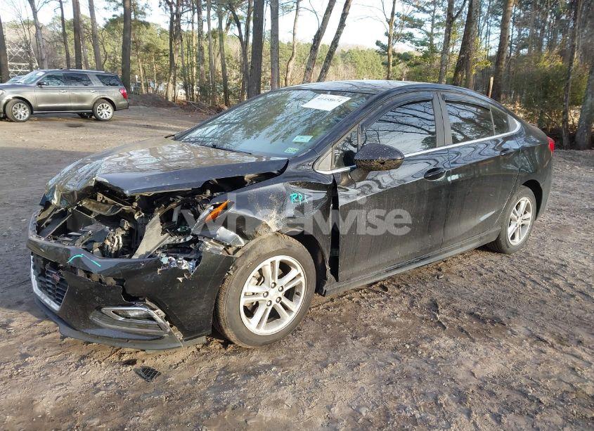 Photo 2 of 2017 Chevrolet Cruze LT AUTO (VIN 1G1BE5SM1H7169933)
