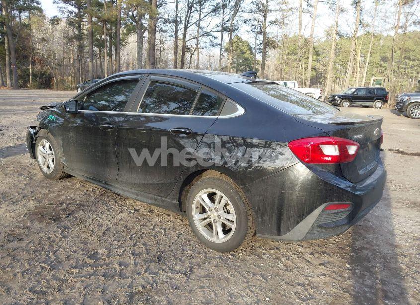 Photo 3 of 2017 Chevrolet Cruze LT AUTO (VIN 1G1BE5SM1H7169933)