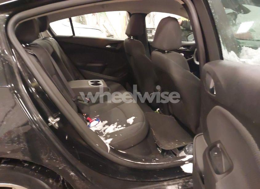 Photo 8 of 2017 Chevrolet Cruze LT AUTO (VIN 1G1BE5SM1H7178504)