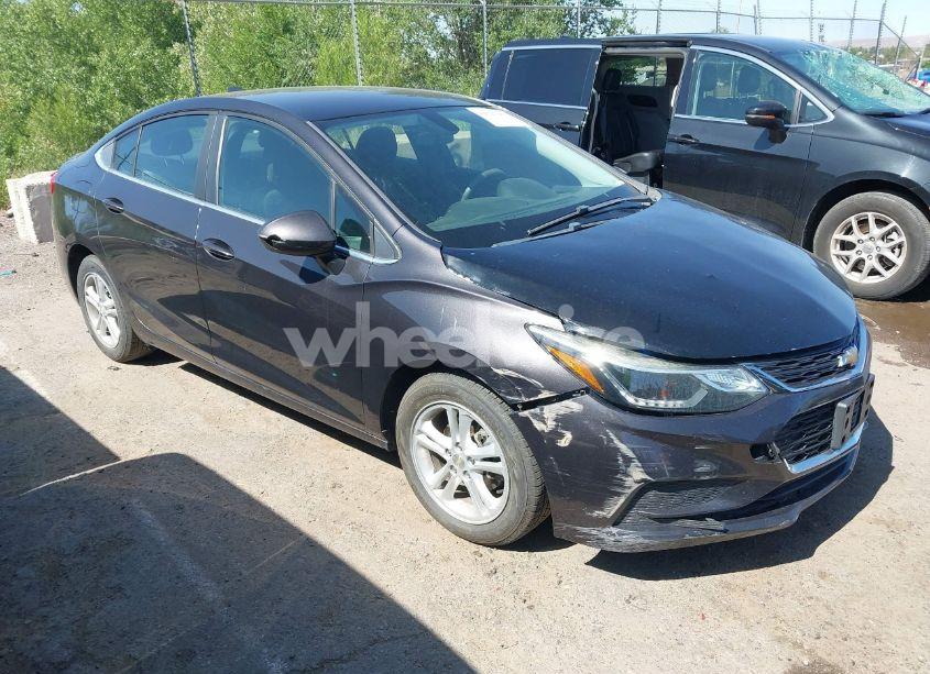2017 Chevrolet Cruze LT AUTO (VIN 1G1BE5SM1H7189311) main photo