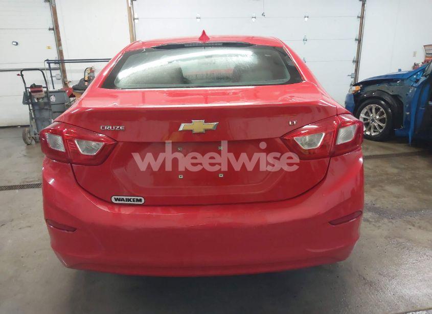 Photo 16 of 2017 Chevrolet Cruze LT AUTO (VIN 1G1BE5SM1H7210206)