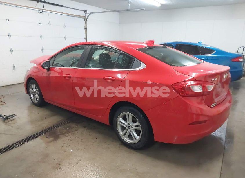 Photo 3 of 2017 Chevrolet Cruze LT AUTO (VIN 1G1BE5SM1H7210206)