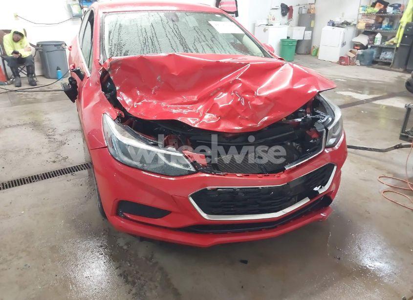 Photo 6 of 2017 Chevrolet Cruze LT AUTO (VIN 1G1BE5SM1H7210206)