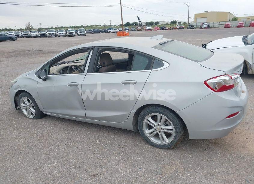 Photo 14 of 2017 Chevrolet Cruze LT AUTO (VIN 1G1BE5SM1H7216068)
