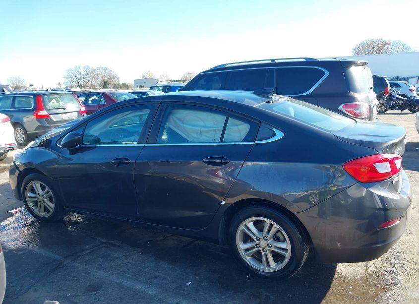 Photo 14 of 2017 Chevrolet Cruze LT AUTO (VIN 1G1BE5SM1H7226115)