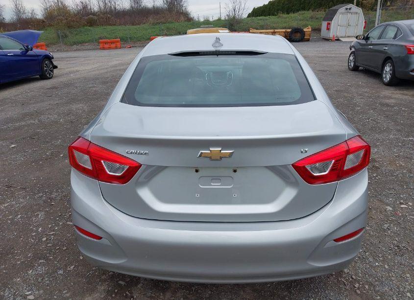 Photo 16 of 2017 Chevrolet Cruze LT AUTO (VIN 1G1BE5SM1H7246607)