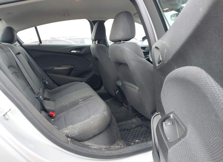 Photo 8 of 2017 Chevrolet Cruze LT AUTO (VIN 1G1BE5SM1H7246607)