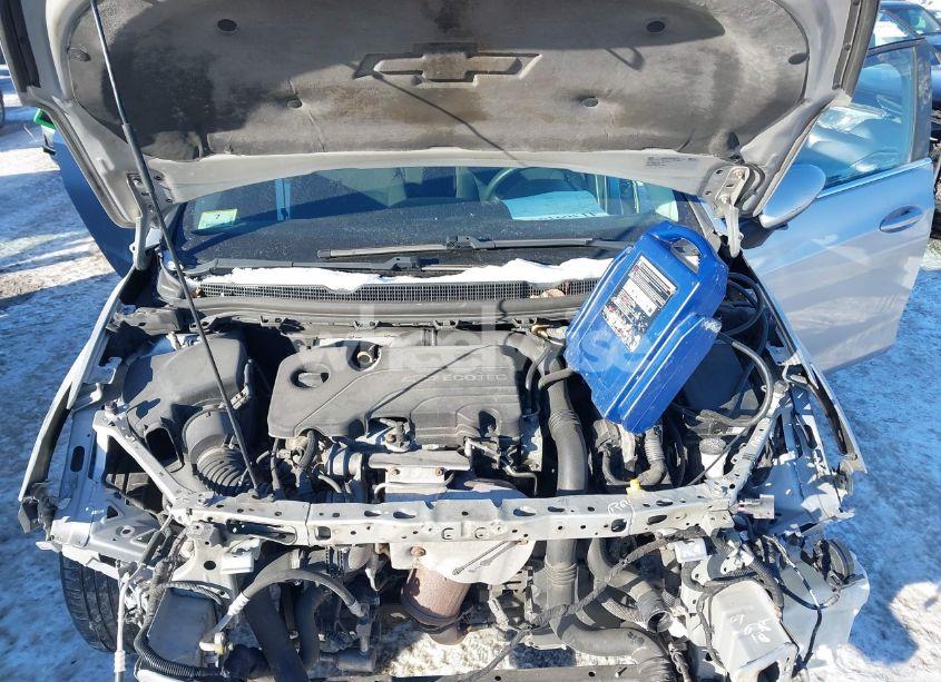 Photo 10 of 2017 Chevrolet Cruze LT AUTO (VIN 1G1BE5SM1H7248597)