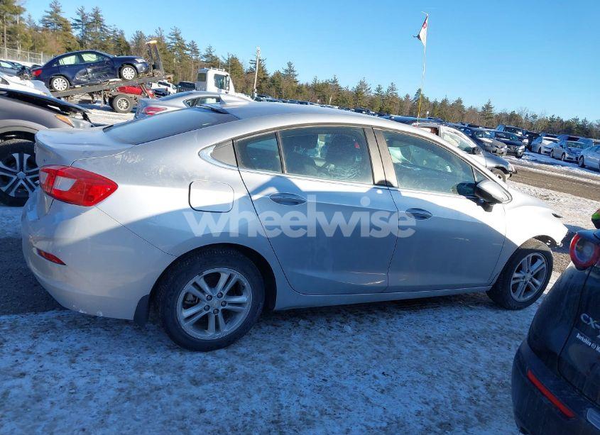 Photo 14 of 2017 Chevrolet Cruze LT AUTO (VIN 1G1BE5SM1H7248597)