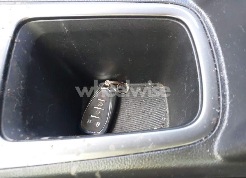 Photo 11 of 2017 Chevrolet Cruze LT AUTO (VIN 1G1BE5SM1H7250818)