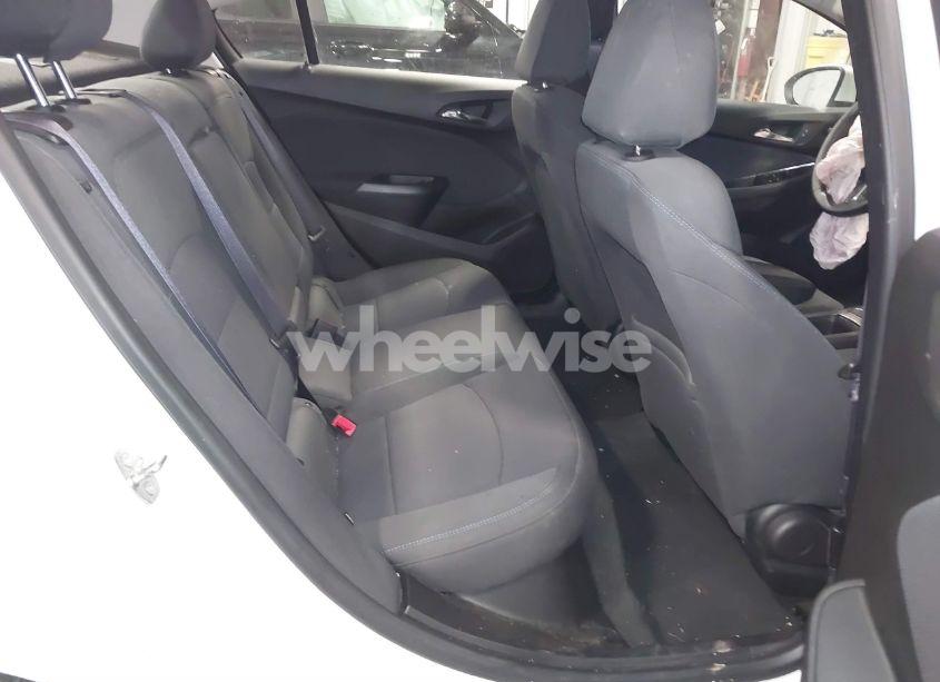 Photo 8 of 2017 Chevrolet Cruze LT AUTO (VIN 1G1BE5SM1H7250818)