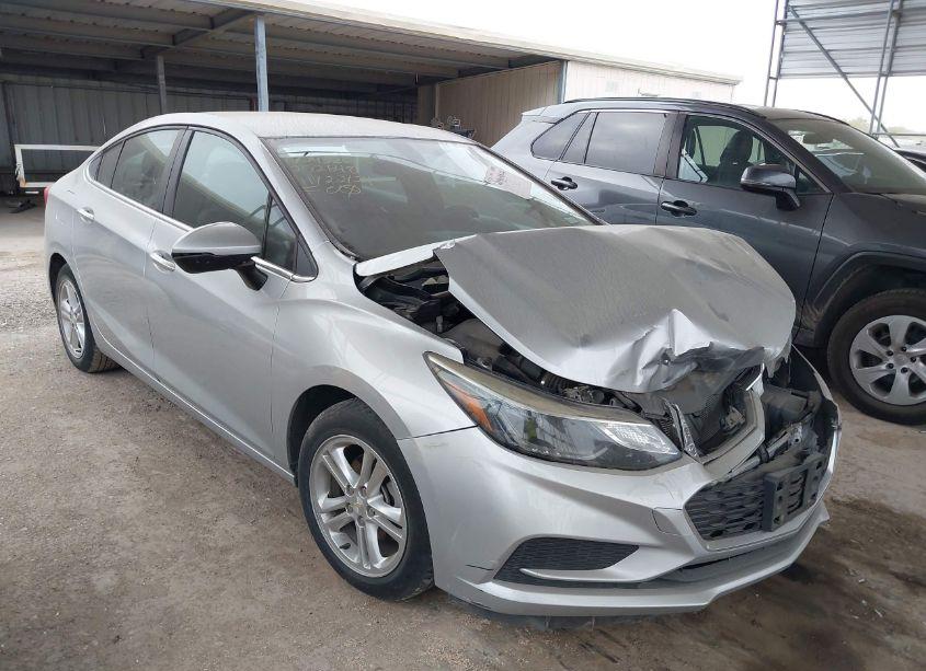 2017 Chevrolet Cruze LT AUTO (VIN 1G1BE5SM1H7252648) main photo
