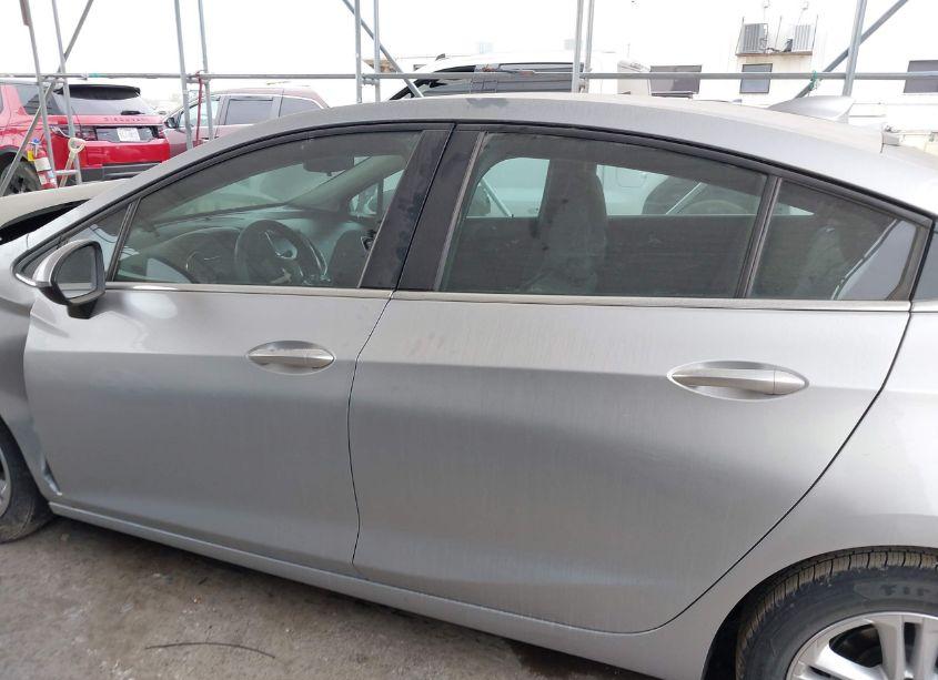 Photo 14 of 2017 Chevrolet Cruze LT AUTO (VIN 1G1BE5SM1H7252648)