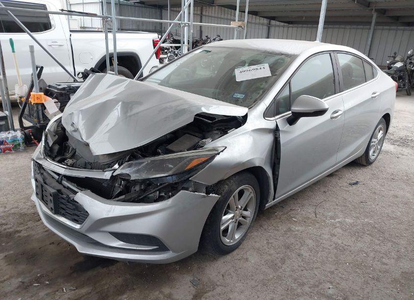 Photo 2 of 2017 Chevrolet Cruze LT AUTO (VIN 1G1BE5SM1H7252648)