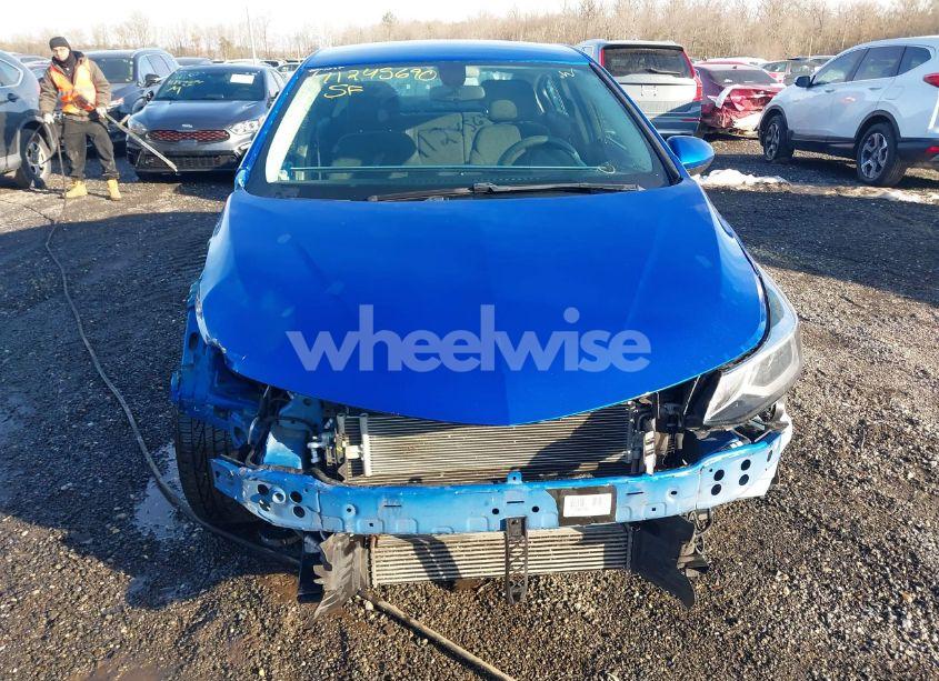 Photo 13 of 2017 Chevrolet Cruze LT AUTO (VIN 1G1BE5SM1H7262354)