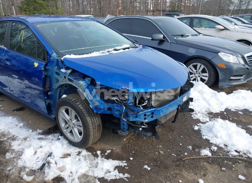Photo 6 of 2017 Chevrolet Cruze LT AUTO (VIN 1G1BE5SM1H7262354)