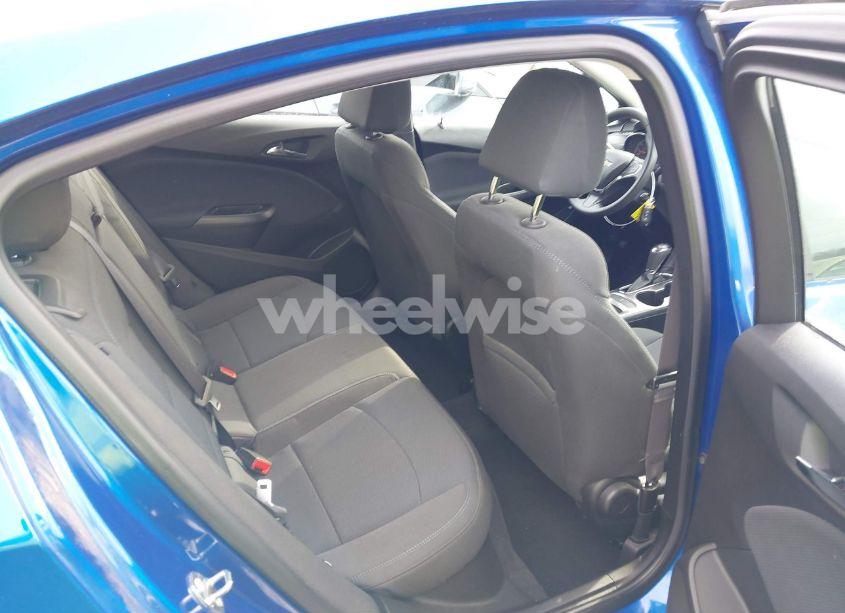 Photo 8 of 2017 Chevrolet Cruze LT AUTO (VIN 1G1BE5SM1H7262354)