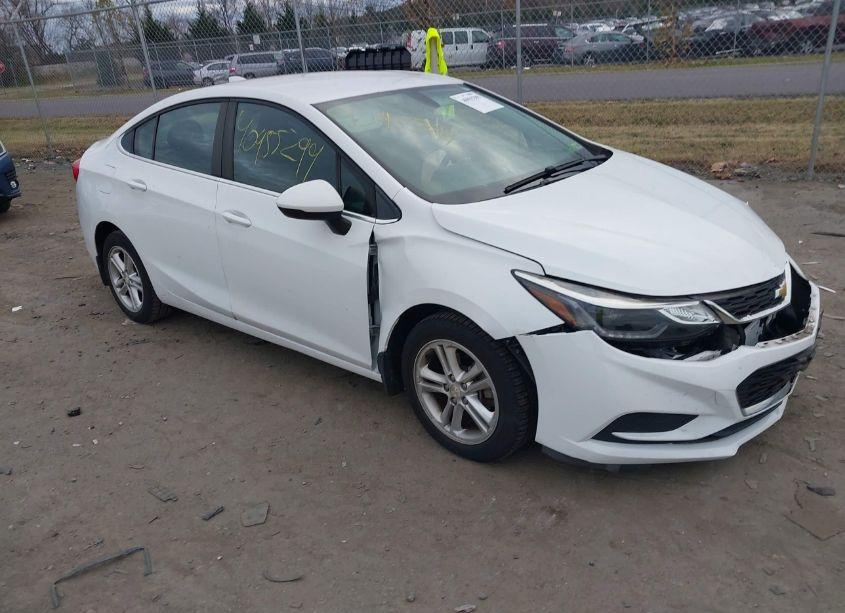 2017 Chevrolet Cruze LT AUTO (VIN 1G1BE5SM1H7262841) main photo