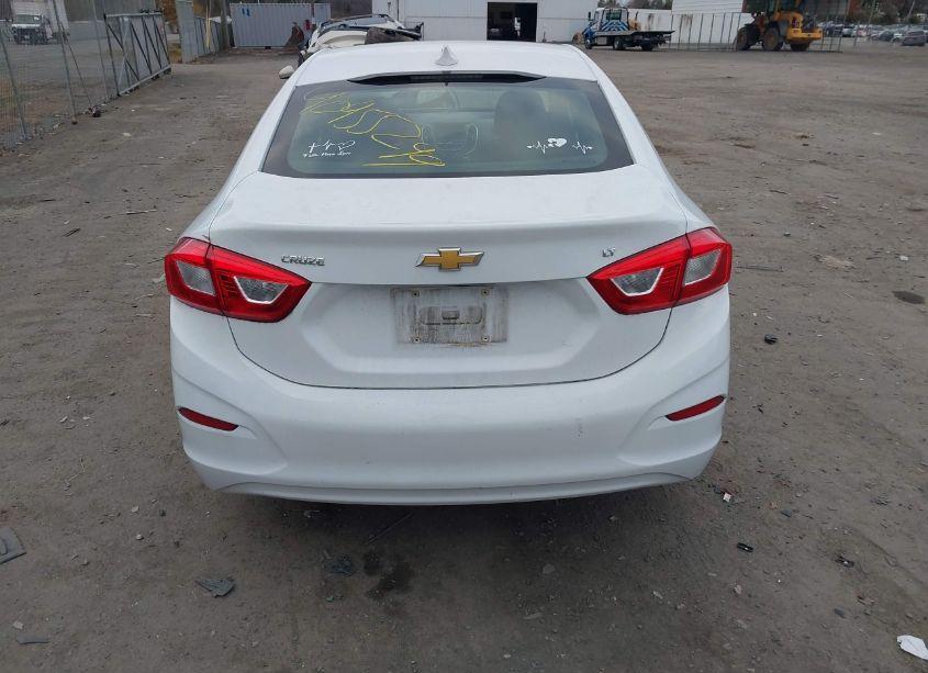 Photo 16 of 2017 Chevrolet Cruze LT AUTO (VIN 1G1BE5SM1H7262841)