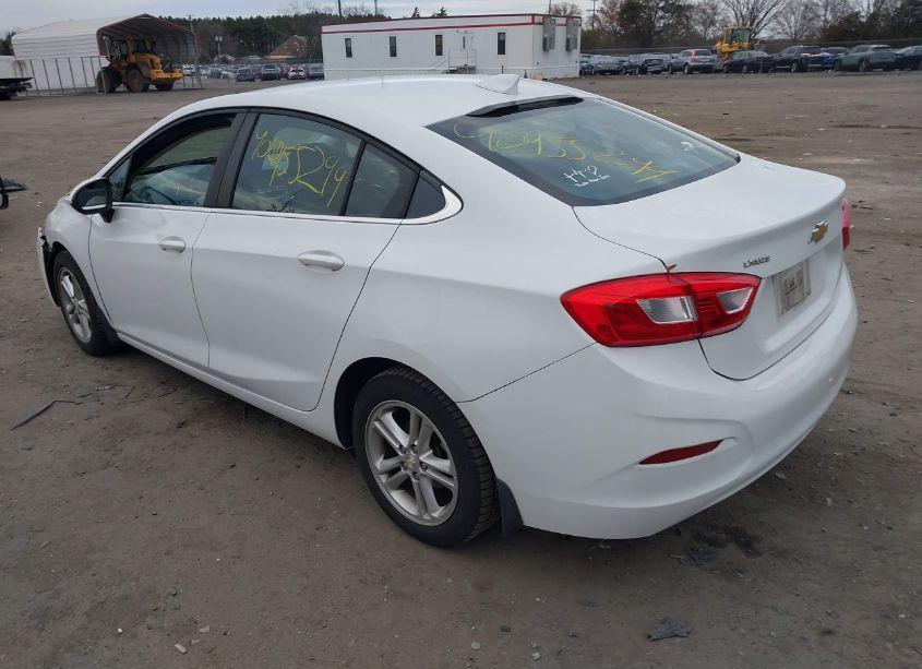 Photo 3 of 2017 Chevrolet Cruze LT AUTO (VIN 1G1BE5SM1H7262841)