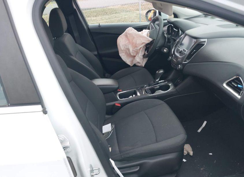 Photo 5 of 2017 Chevrolet Cruze LT AUTO (VIN 1G1BE5SM1H7262841)