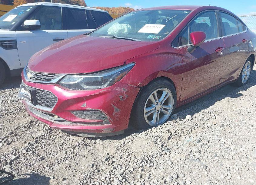 Photo 6 of 2017 Chevrolet Cruze LT AUTO (VIN 1G1BE5SM1H7267943)