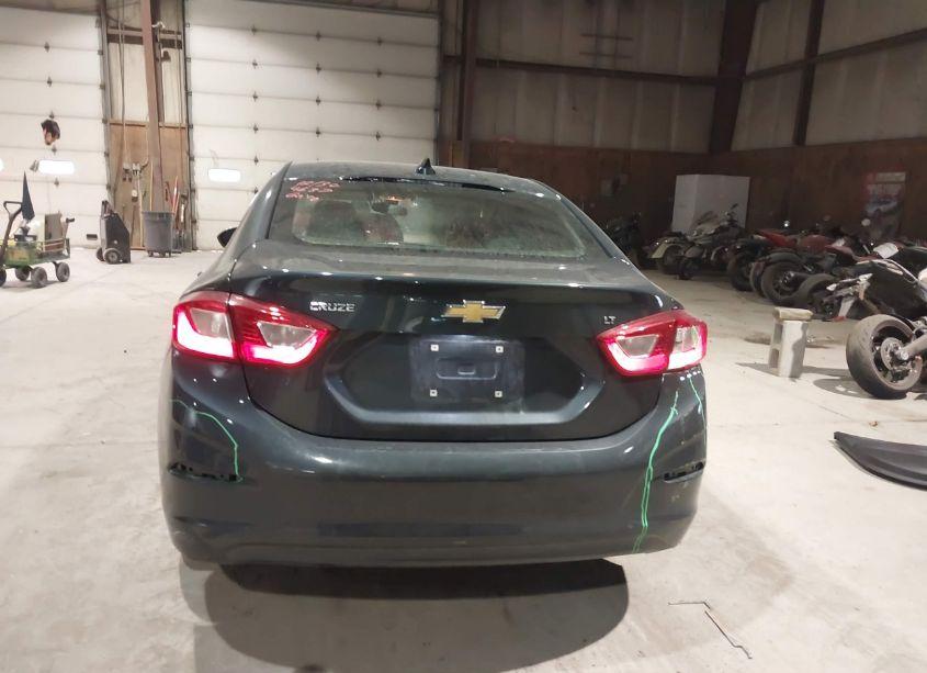 Photo 17 of 2018 Chevrolet Cruze LT AUTO (VIN 1G1BE5SM1J7118017)