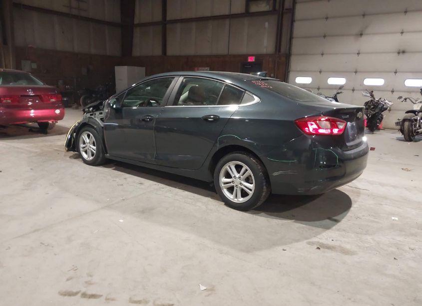 Photo 3 of 2018 Chevrolet Cruze LT AUTO (VIN 1G1BE5SM1J7118017)