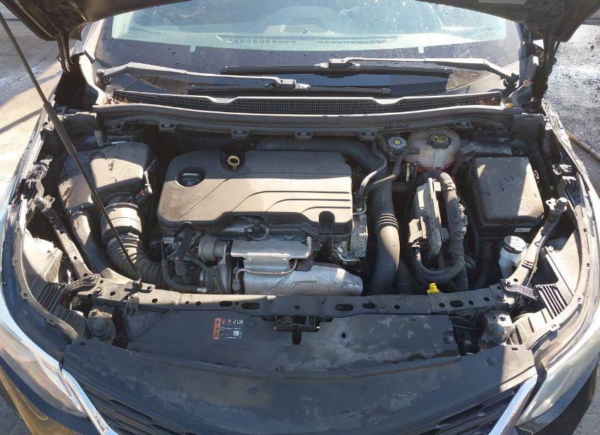 Photo 10 of 2018 Chevrolet Cruze LT AUTO (VIN 1G1BE5SM1J7122665)