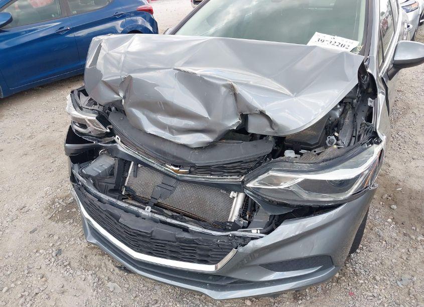 Photo 19 of 2018 Chevrolet Cruze LT AUTO (VIN 1G1BE5SM1J7140180)