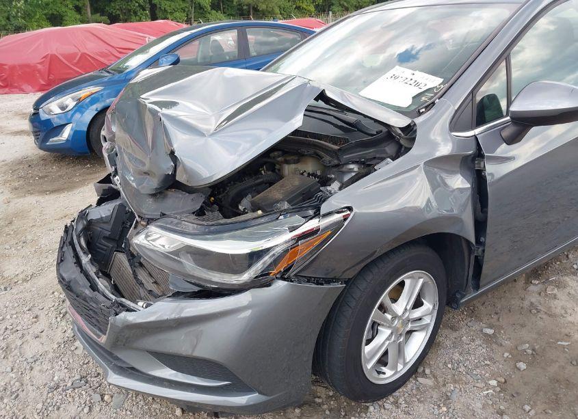 Photo 20 of 2018 Chevrolet Cruze LT AUTO (VIN 1G1BE5SM1J7140180)