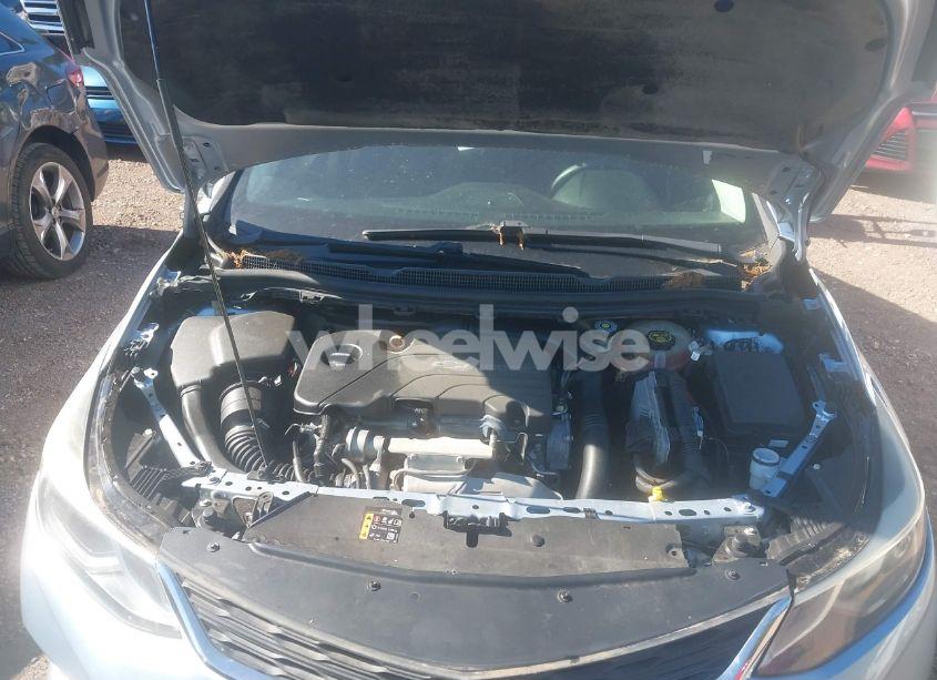 Photo 10 of 2018 Chevrolet Cruze LT AUTO (VIN 1G1BE5SM1J7148814)