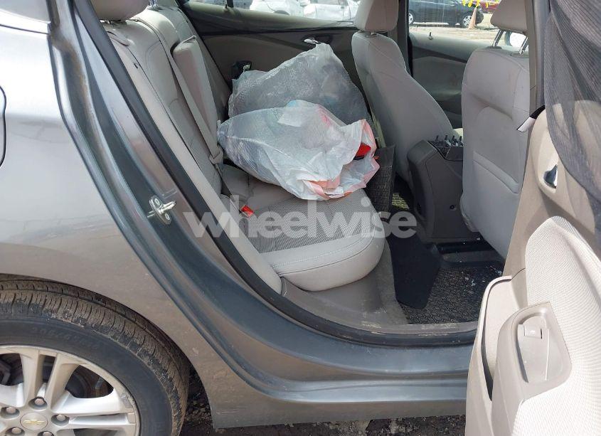 Photo 8 of 2018 Chevrolet Cruze LT AUTO (VIN 1G1BE5SM1J7154130)