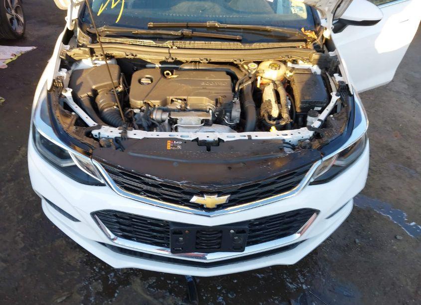 Photo 10 of 2018 Chevrolet Cruze LT AUTO (VIN 1G1BE5SM1J7169307)