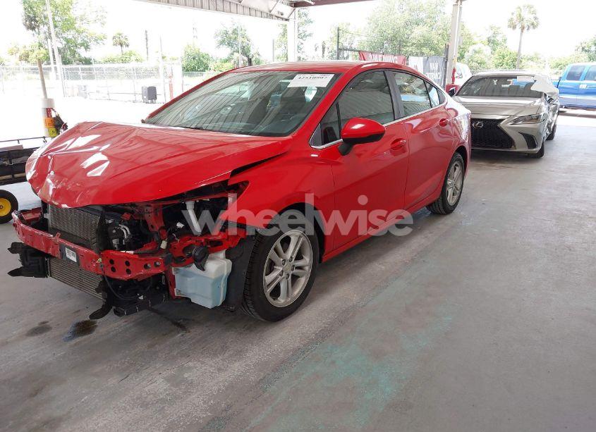 Photo 2 of 2018 Chevrolet Cruze LT AUTO (VIN 1G1BE5SM1J7172451)