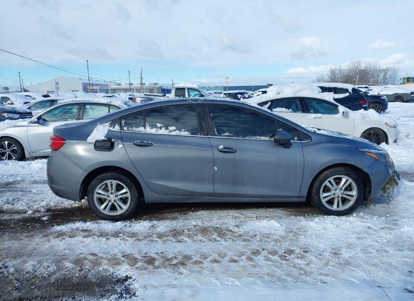 Photo 13 of 2018 Chevrolet Cruze LT AUTO (VIN 1G1BE5SM1J7215119)