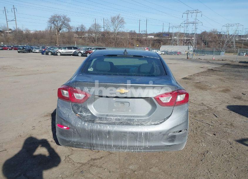 Photo 16 of 2018 Chevrolet Cruze LT AUTO (VIN 1G1BE5SM1J7227724)