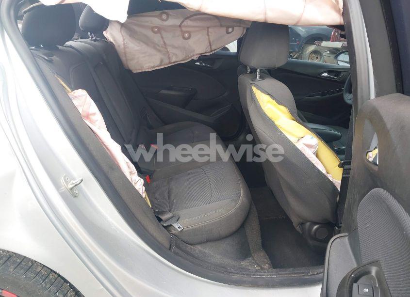 Photo 8 of 2018 Chevrolet Cruze LT AUTO (VIN 1G1BE5SM1J7228257)