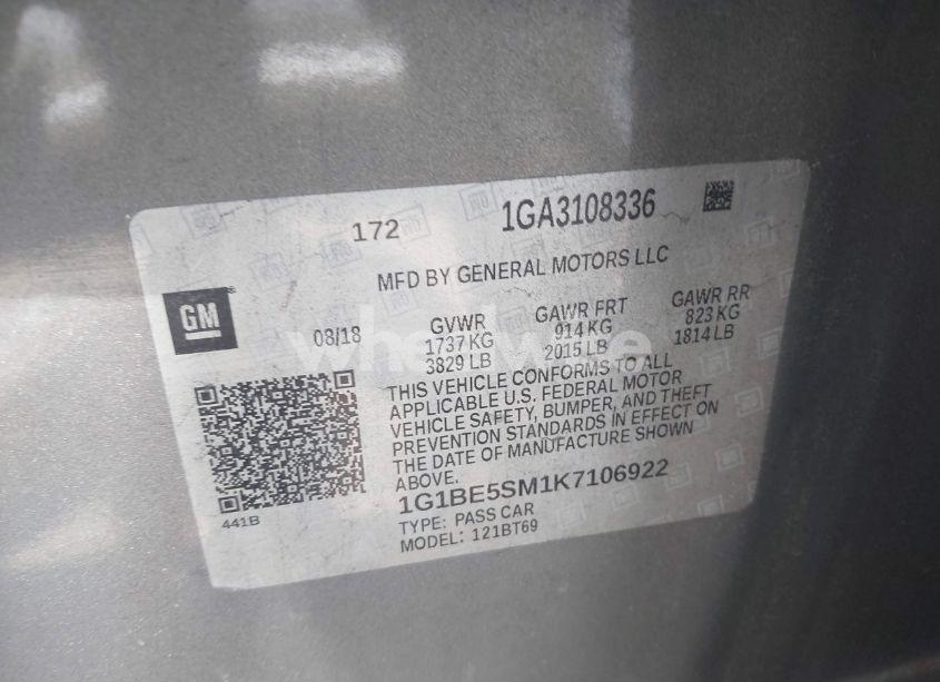 Photo 9 of 2019 Chevrolet Cruze LT (VIN 1G1BE5SM1K7106922)