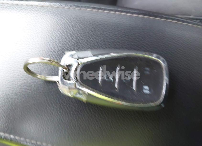 Photo 11 of 2019 Chevrolet Cruze LT (VIN 1G1BE5SM1K7108136)