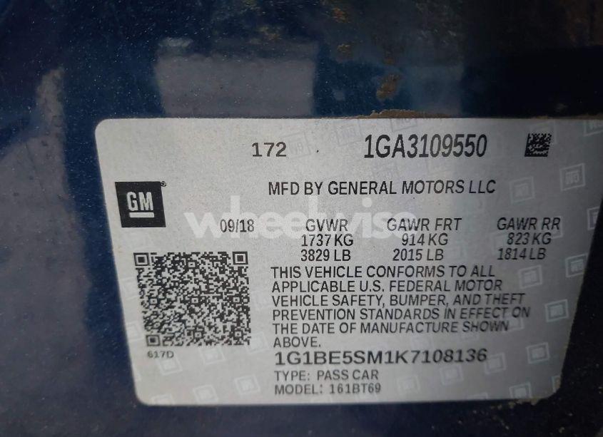 Photo 9 of 2019 Chevrolet Cruze LT (VIN 1G1BE5SM1K7108136)