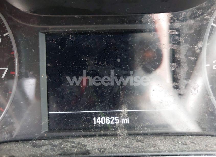 Photo 15 of 2019 Chevrolet Cruze LT (VIN 1G1BE5SM1K7115779)