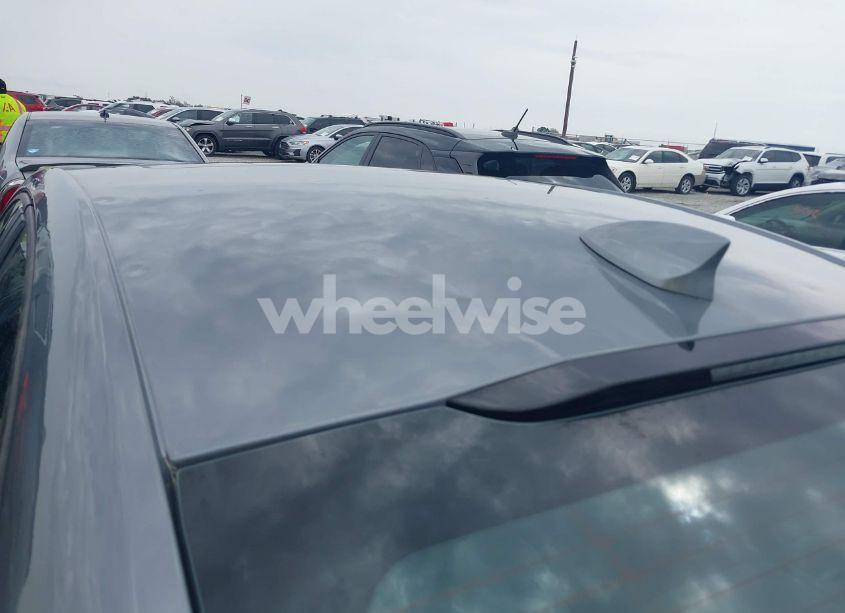 Photo 17 of 2019 Chevrolet Cruze LT (VIN 1G1BE5SM1K7115782)