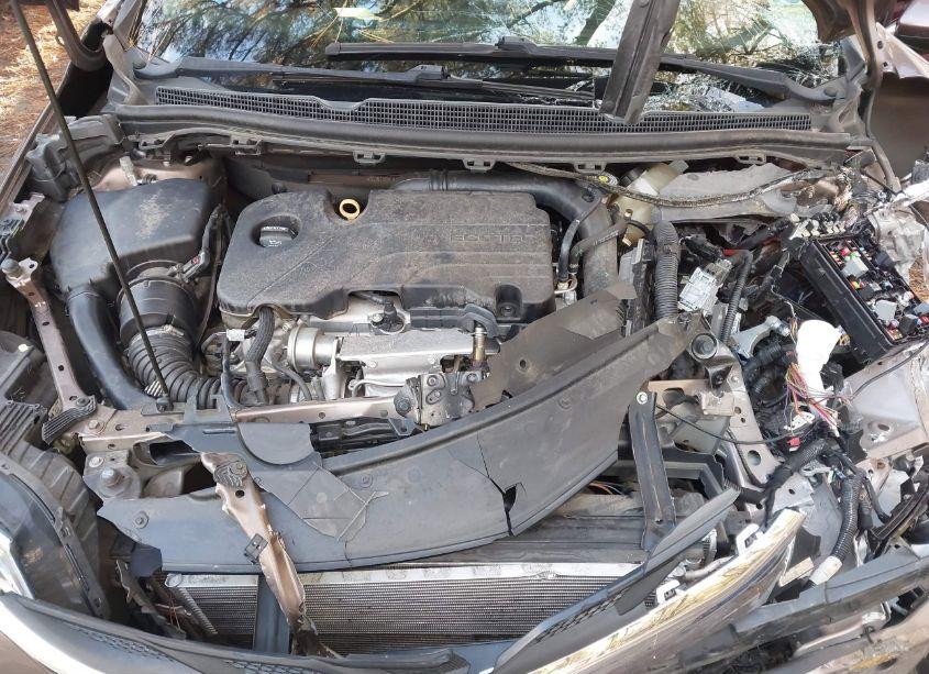 Photo 10 of 2019 Chevrolet Cruze LT (VIN 1G1BE5SM1K7119217)