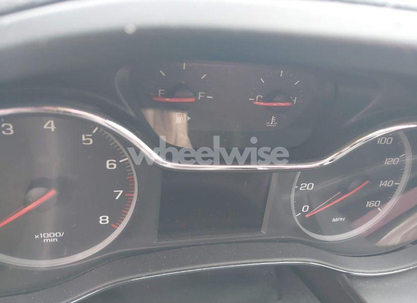 Photo 7 of 2019 Chevrolet Cruze LT (VIN 1G1BE5SM1K7127608)